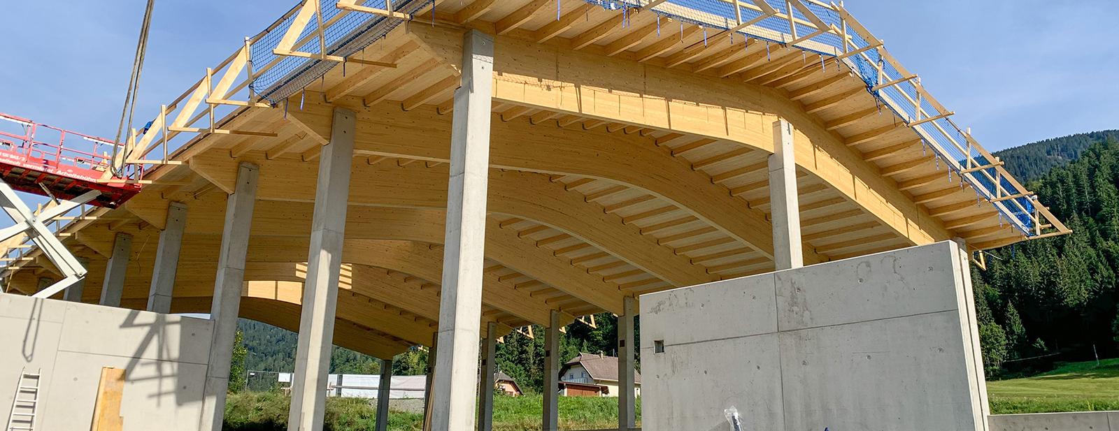 Gewerbehalle_Ladsta__tter_03__copy__Holzbau_Faltheiner | © Holzbau Faltheiner