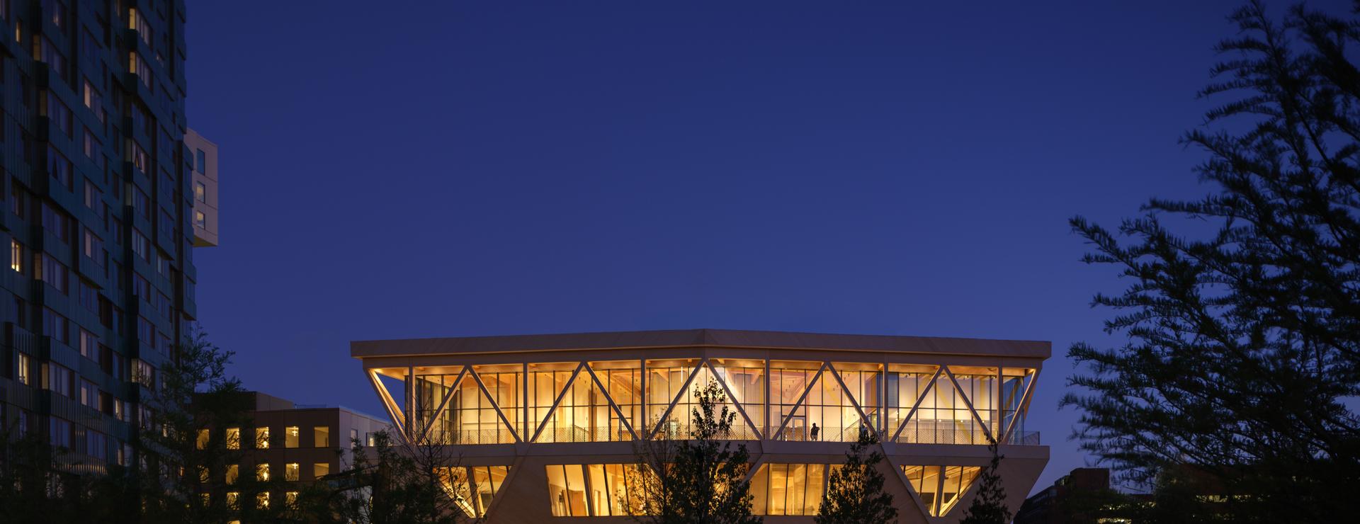 HNT_REF_David_Rubenstein_Treehouse_at_Harvard_University_US_20251030_001__copy__Jason_O_Rear | © Jason O‘Rear