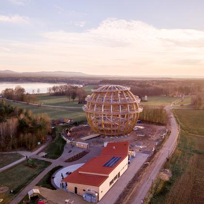 Holzkugel_Drohne_2