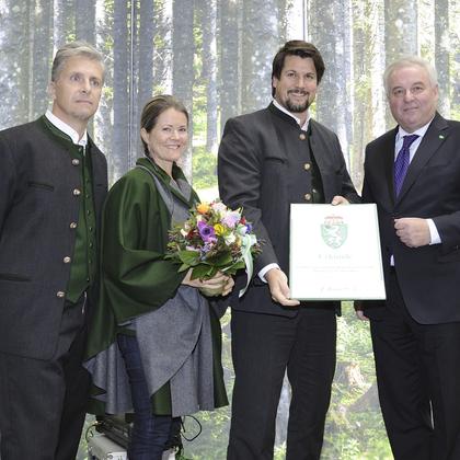 _c_foto_strametz036 | © GF Mag. Manfred Steinwiedder, Claudia Kulterer, CEO Christoph Kulterer und LH Hermann Schützenhöfer.
