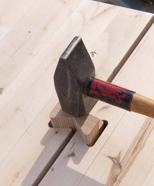 X-Fix_Einschlagen_c_HASSLACHER-Gruppe