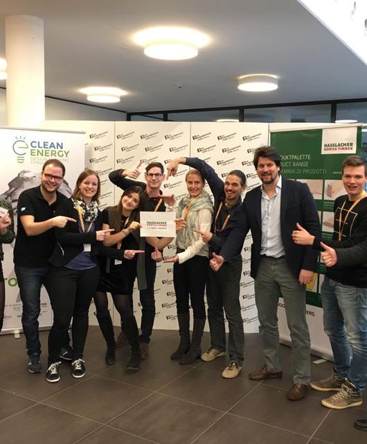 05_CleanEnergy_Challenge | © CEO Christoph Kulterer mit dem HASSLACHER NORICA TIMBER Projektteam der Clean Energy Design Thinking Challenge 2017.