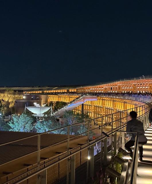 Expo-Osaka-Der-Ring-bei-Nacht_ChK | © HASSLACHER Gruppe