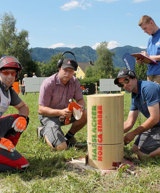 Bewertung_Fallkerb_Meisenbichler | © Johannes Meisenbichler (STMK) war nach seiner Rekordzeit beim Kettenwechsel (7,2 sec) auch mit seiner Leistung beim Fallkerb sichtlich zufrieden.
© FAST Ossiach