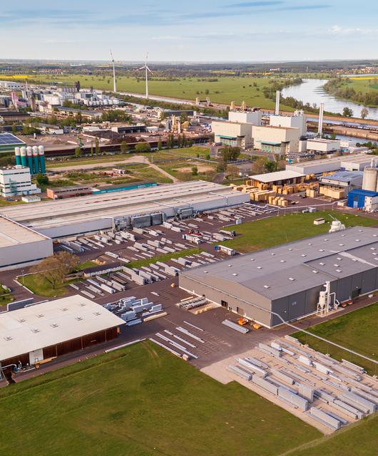 HASSLACHER-Gruppe_Standort_NORDLAM-GmbH_copyright__copy__HASSLACHER-Gruppe_-_farb_film