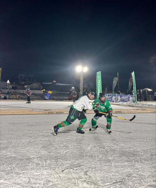 PondHockey_Samstag_Nina_Kollmann__4_ | © HASSLACHER Gruppe