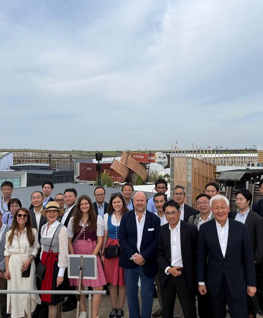 Expo-Osaka_Besichtigung-der-Pavillons | © HASSLACHER Gruppe