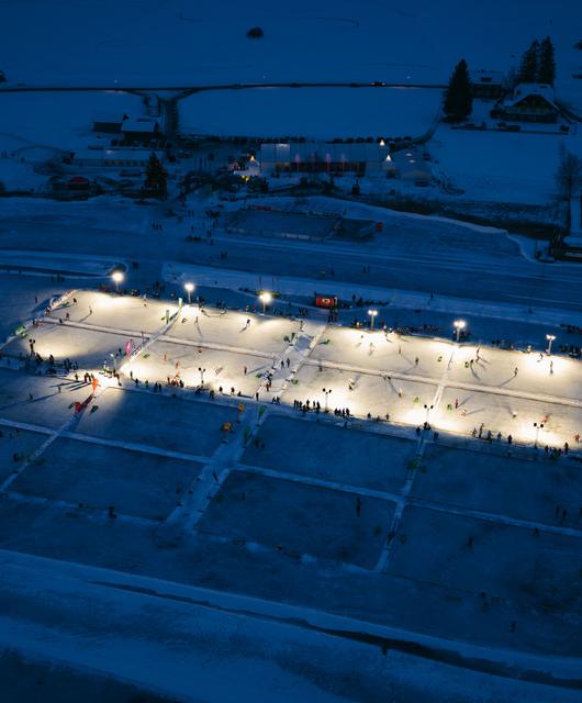 Pond_Hockey_Weissensee_Hasslacher-1846 | © Peter Maier