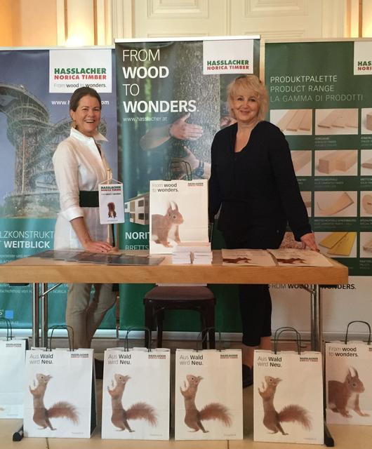 KultererClaudia_BuechlmannRuth | © HASSLACHER NORICA TIMBER war beim 13. Internationalen Branchenforum für Frauen (IBF 2016) durch Claudia Kulterer und Ruth Büchlmann mit doppelter Frauenpower vertreten. © HNT