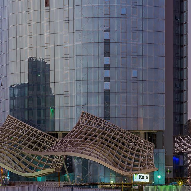 HESS_TIMBER_D1_Tower_Dubai_1__cedil_RenstephThompson