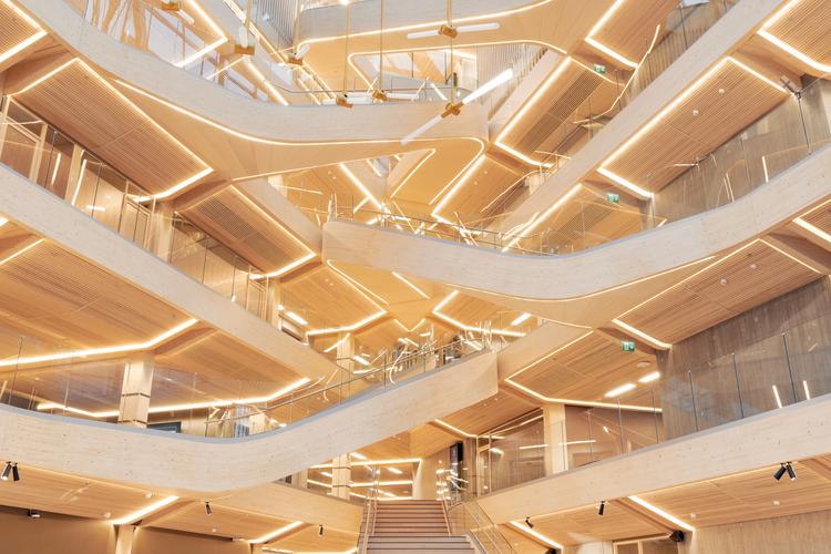 1_2020_01_25_hokon_stavanger_finansparken1184__copy_Paul_Masukowitz__Treppen_hokon_de