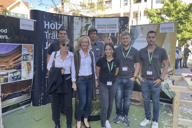 LehreonAir_LucasEbner_DrDemschar_EvaRamsbacher_JudithMurauer_NataschaJost_SandroPacher_MartinWalasch_cHasslacherGruppe_3405