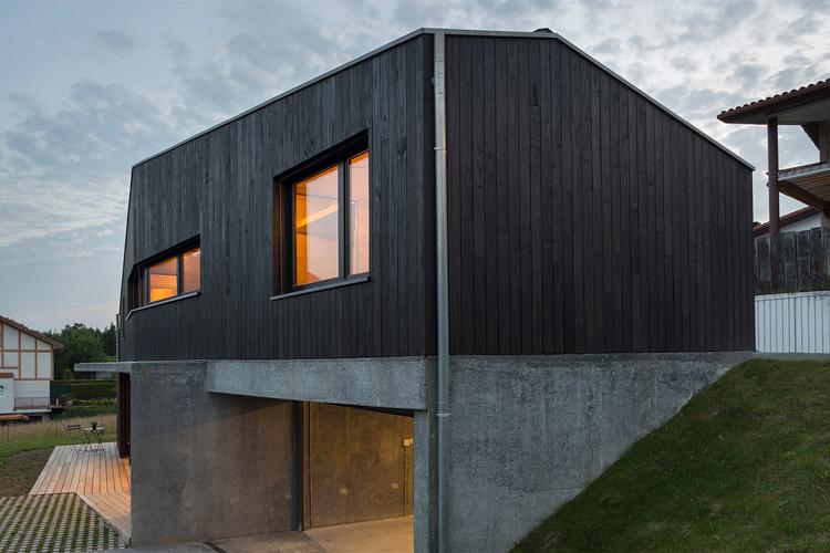 HNT_Website_Slides_Deambulatory-House_1920x1200_1 | © Pedro Pegenaute