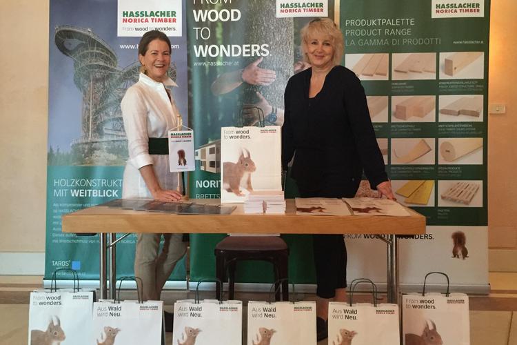 KultererClaudia_BuechlmannRuth | © HASSLACHER NORICA TIMBER war beim 13. Internationalen Branchenforum für Frauen (IBF 2016) durch Claudia Kulterer und Ruth Büchlmann mit doppelter Frauenpower vertreten. © HNT