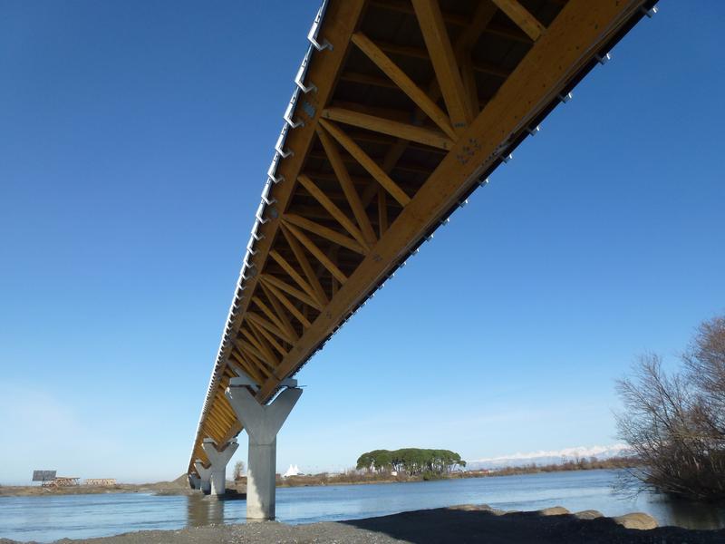 LMITLESS_Anaklia_Bridge